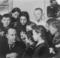 Е.Л. Шварц среди читателей районной детской библиотеки