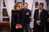 Валентина Брониславовна Ленцова, ведущий научный сотрудник отдела ГМИРЛИ «Дом-музей М.Ю. Лермонтова», куратор выставки, Дмитрий Петрович Бак, директор ГМИРЛИ имени В. И. Даля