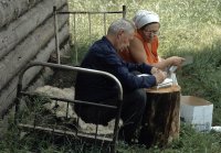 Автограф писателя в деревне на Ангаре. 2009 г. Из семейного архива В.Г. Распутина