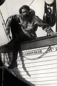 Шмидт на «Сибирякове». 1932