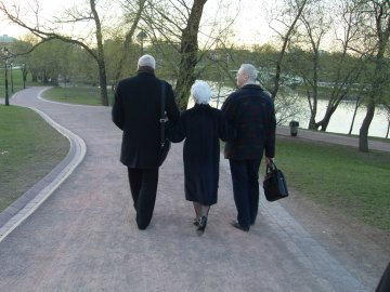 Е.Д. Михайлова  М. Шапошниковым и П. Фокиным