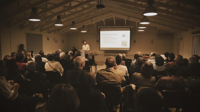 Ксения Белькевич презентует концепцию Центра членам Ассоциации литературных музеев