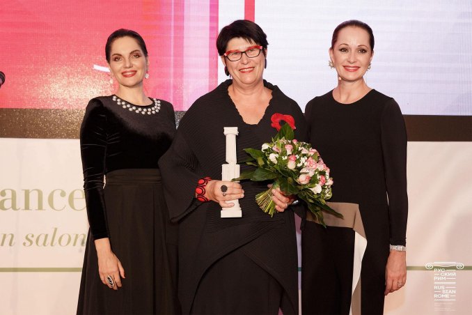 Награждение Элизабет Шоре